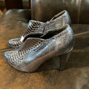 Silver boots in great condition